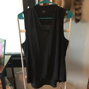 Black v neck sleeveless blouse